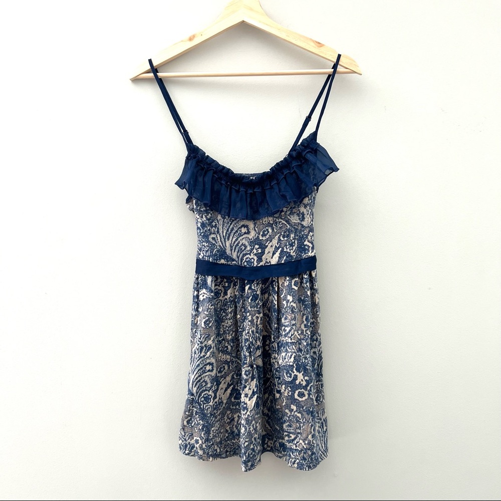 NWT Urban Outfitters Kimchi Blue Floral Ruffle Cami Tank Top Medium Summer